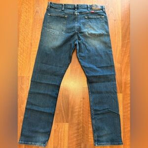 Wrangler Mens Relaxed Blue Jeans 38 x 32